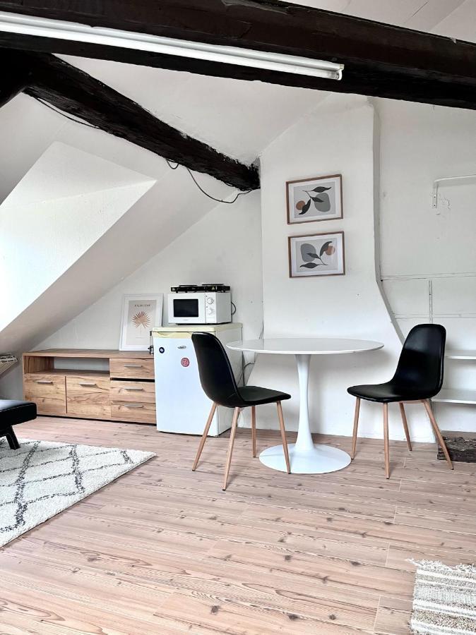 Loft Apartment Close To Metro Palmovka 布拉格 外观 照片