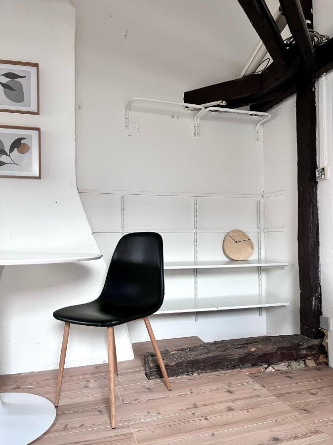 Loft Apartment Close To Metro Palmovka 布拉格 外观 照片